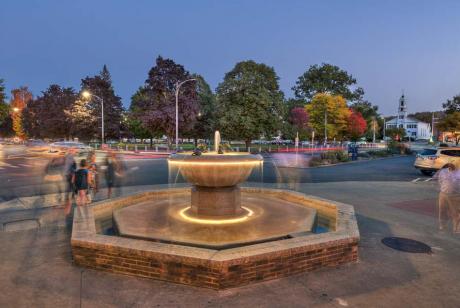 Lebanon Mall Fountain: Photo by GBH Photography